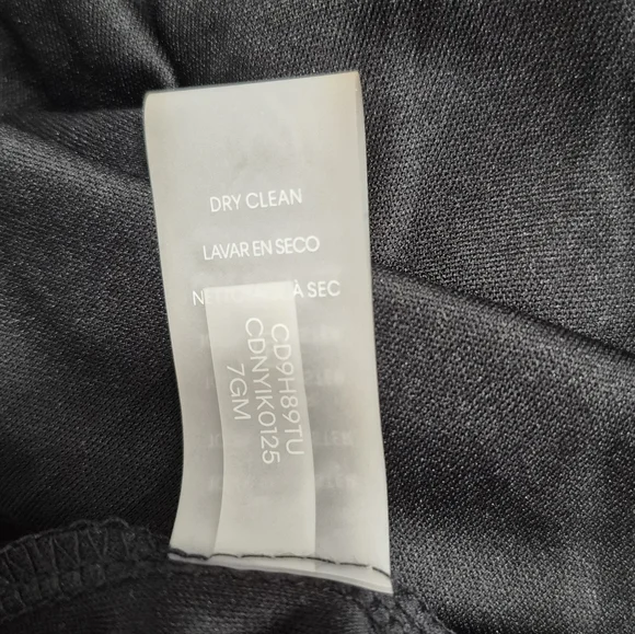 Calvin Klein - Picture 6 of 10